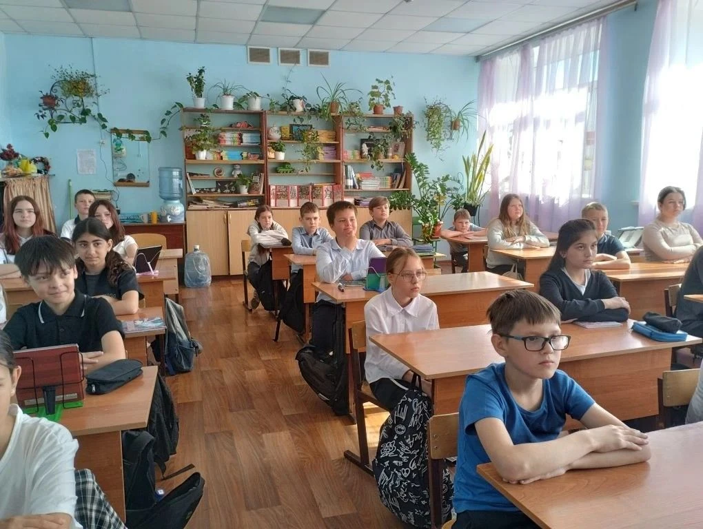 Сегодня с учениками 4 А класса (классный руководитель:: Шапкина М.А.) провели беседу о ...