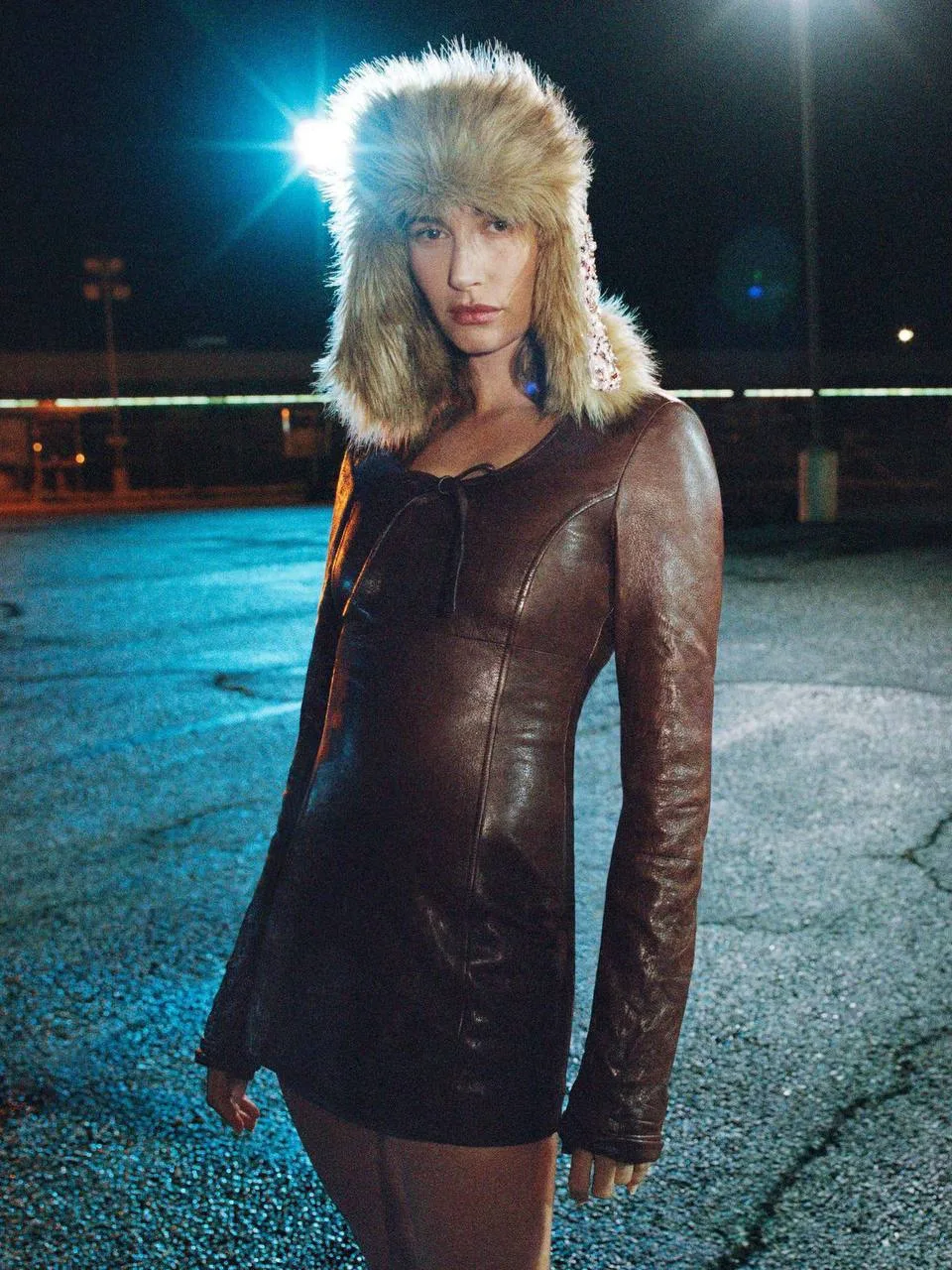 Добрый день! Хейли Бибер стала новым лицом Miu Miu 😍 Ushanka Girl))