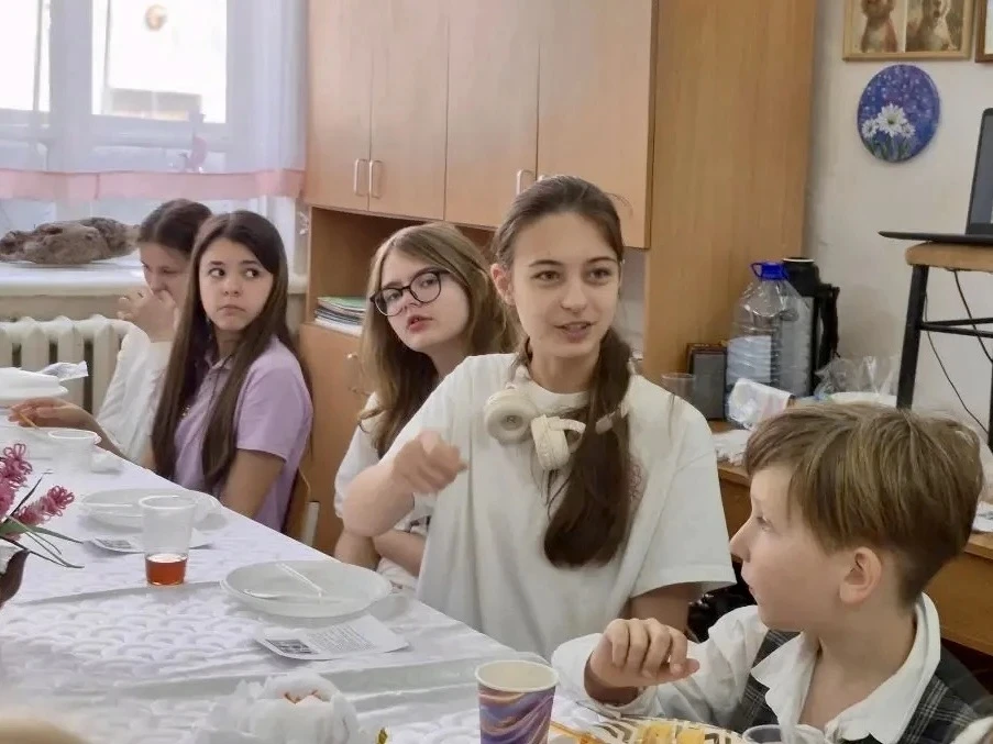 🍽 В Центре детского творчества прошло необычное занятие по столовому этикету  В творческих объединен