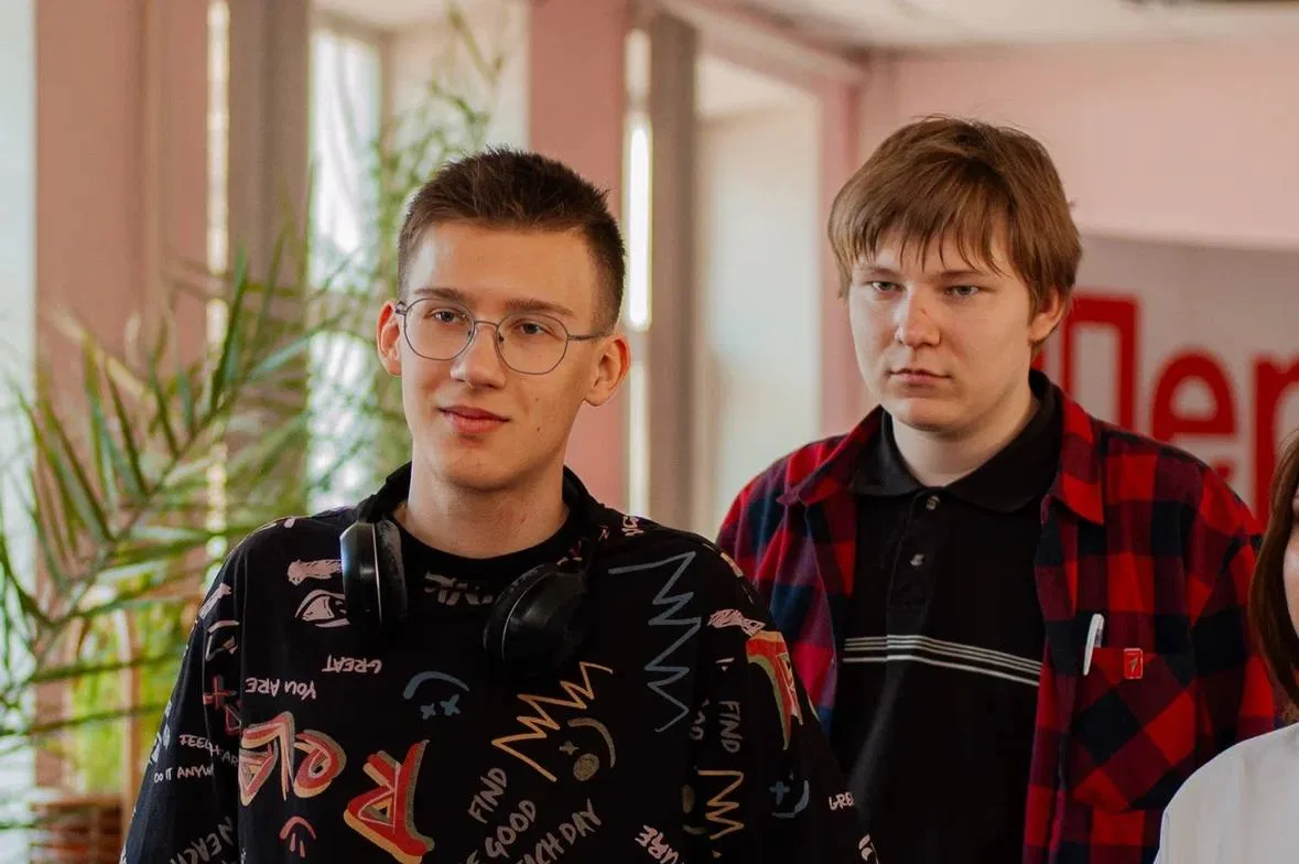 💪 ЛИДЕРЫ ИЗМЕНЕНИЙ  С 30 марта по 5 апреля Максим из 10-К класса был частью смены «Лидеры изменений»