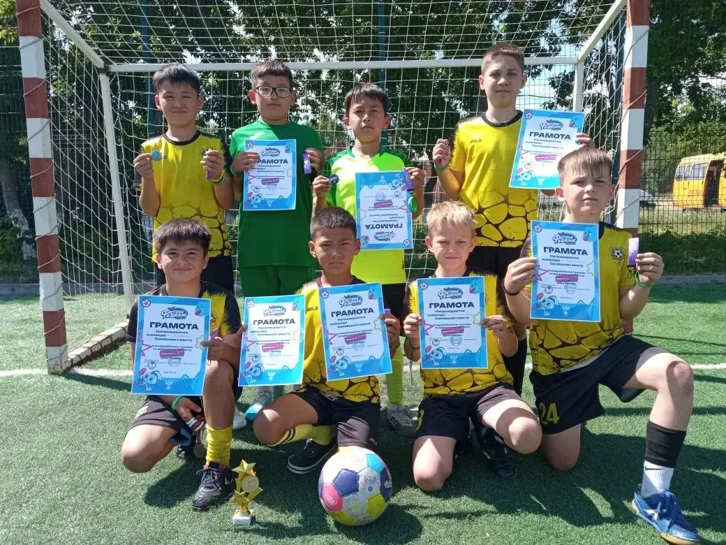 ⚽️⚽️⚽️8 июня в с. Куриловка прошёл турнир по дворовому футболу ⚽️⚽️⚽️среди детских команд 2014-2015 