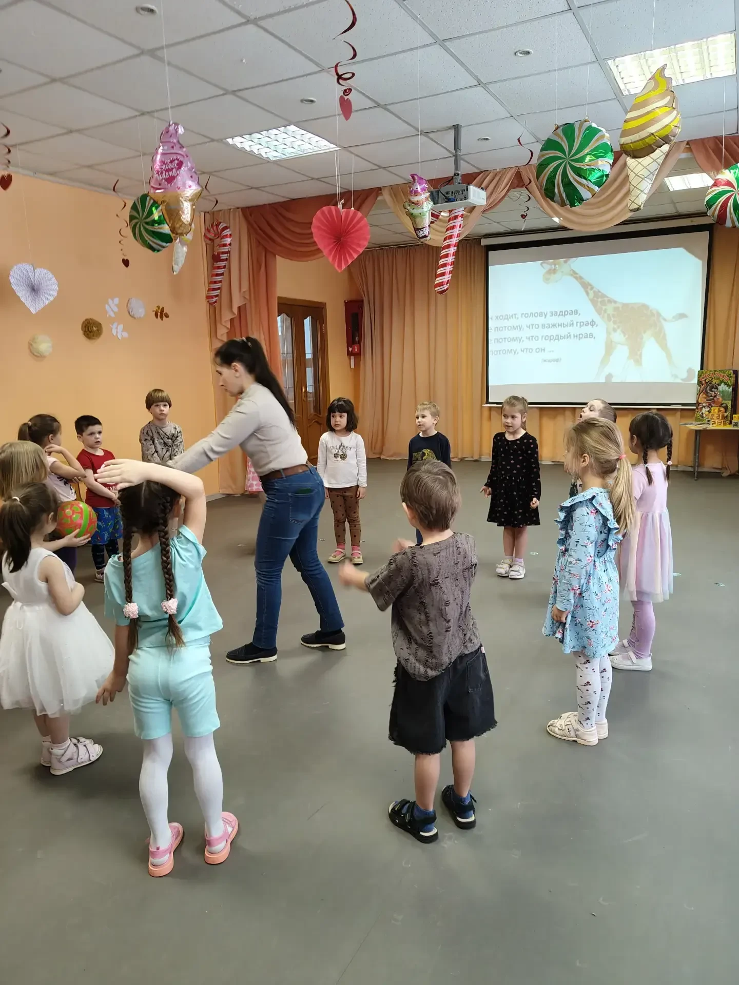 21 февраля, в Международный день родного языка, в дошкольных группах царила особая атмосфера познани