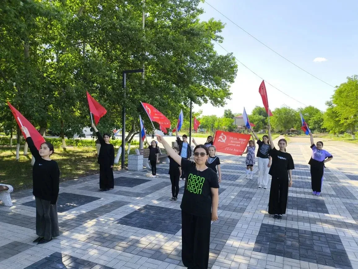 ДШИ присоединилась к акции «Знамя Победы»