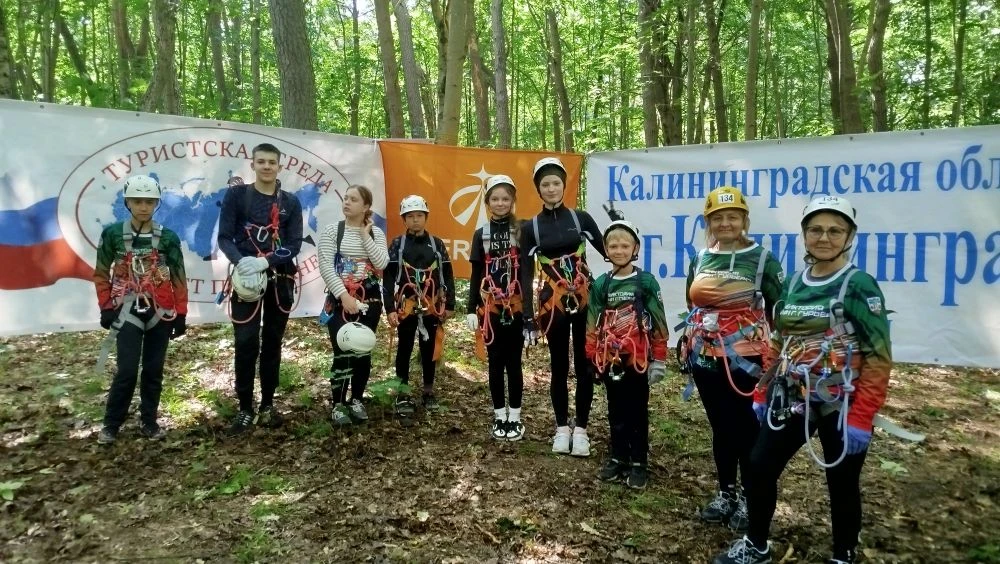 💥 Спортивная суббота у "Виктории"

🧗‍♂️ 6 июня команда кружка туризма "Виктория" приняла участие в