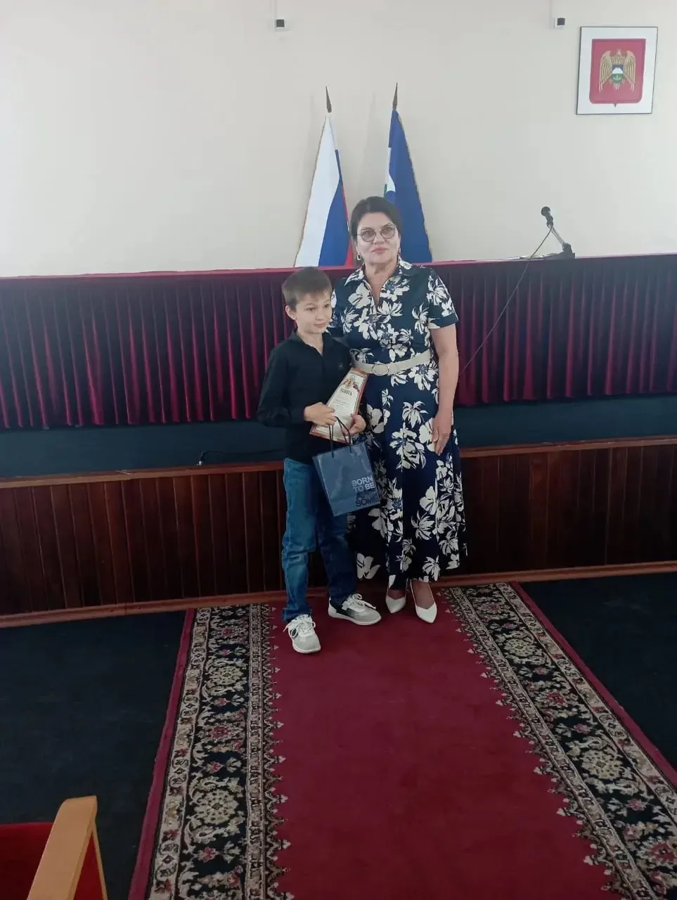 Ученик 4 «В» класса Бештоев Тембулат награжден грамотой за занятое 2 место в городском конкурсе соци