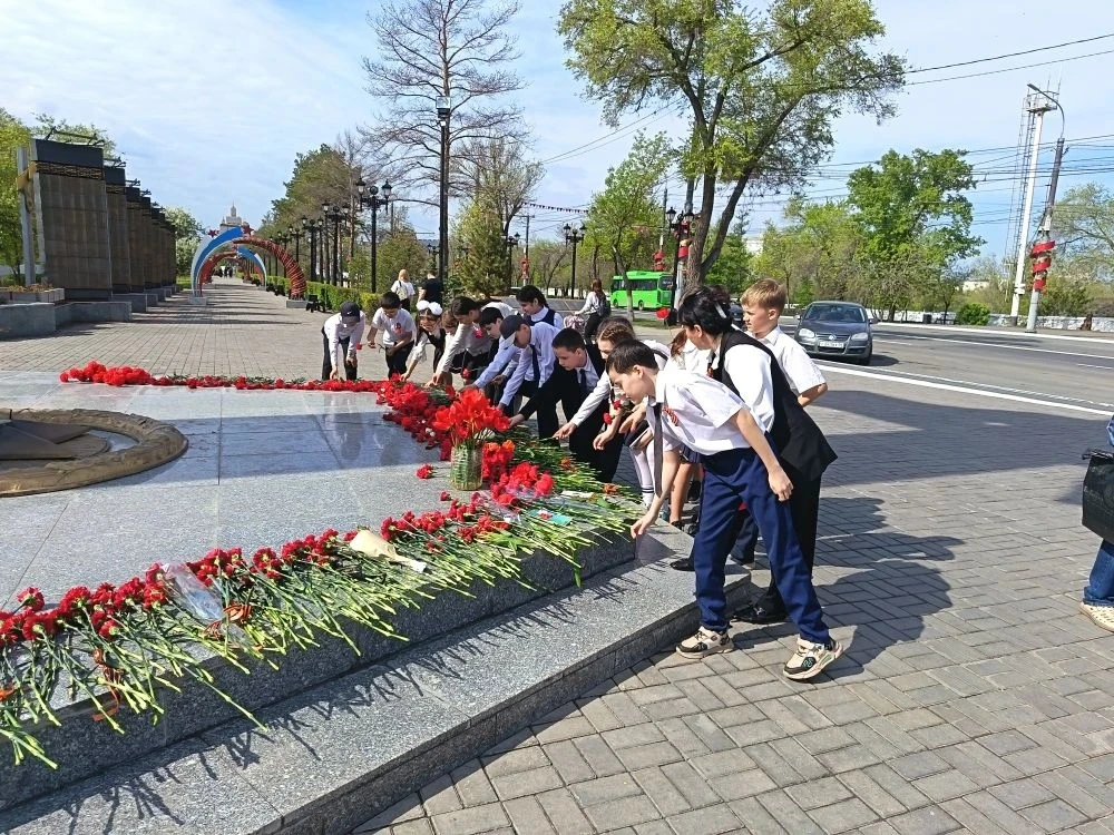 ‼️ Накануне Дня Победы ученики 4-х классов  вместе с классными руководителями Самышевой...