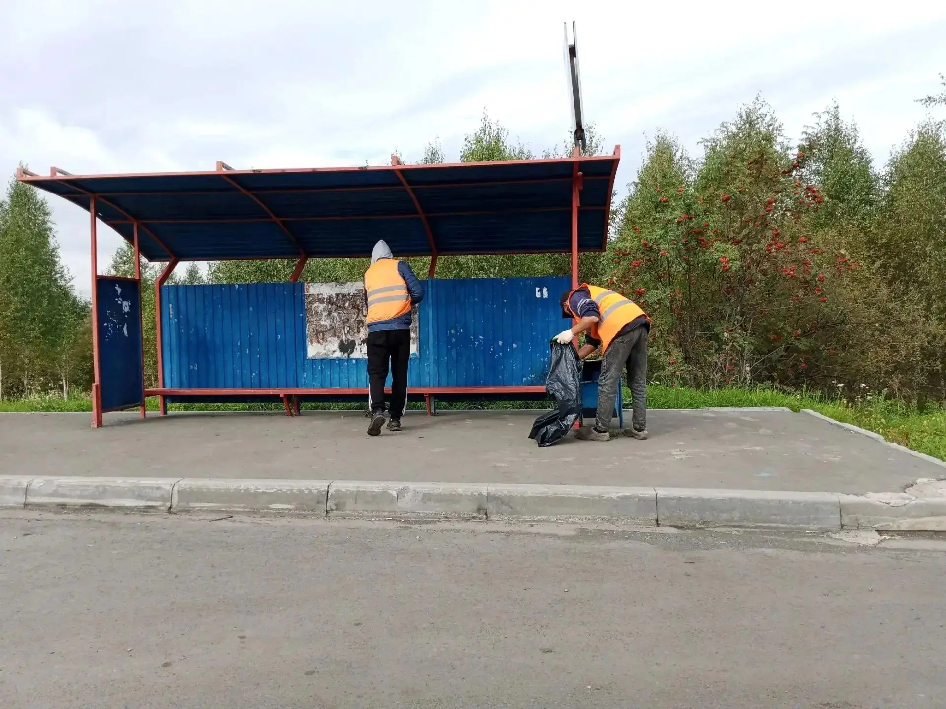 Уборка остановочных павильонов