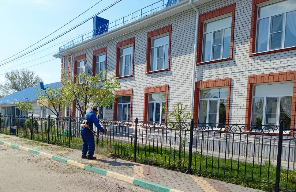 Весенний субботник в детском саду
