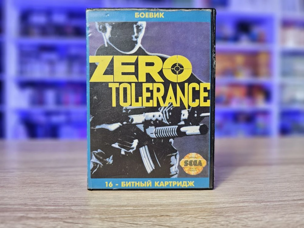 В детстве был уверен, что на обложке сеговского Zero Tolerance изображен Роберт Патрик.