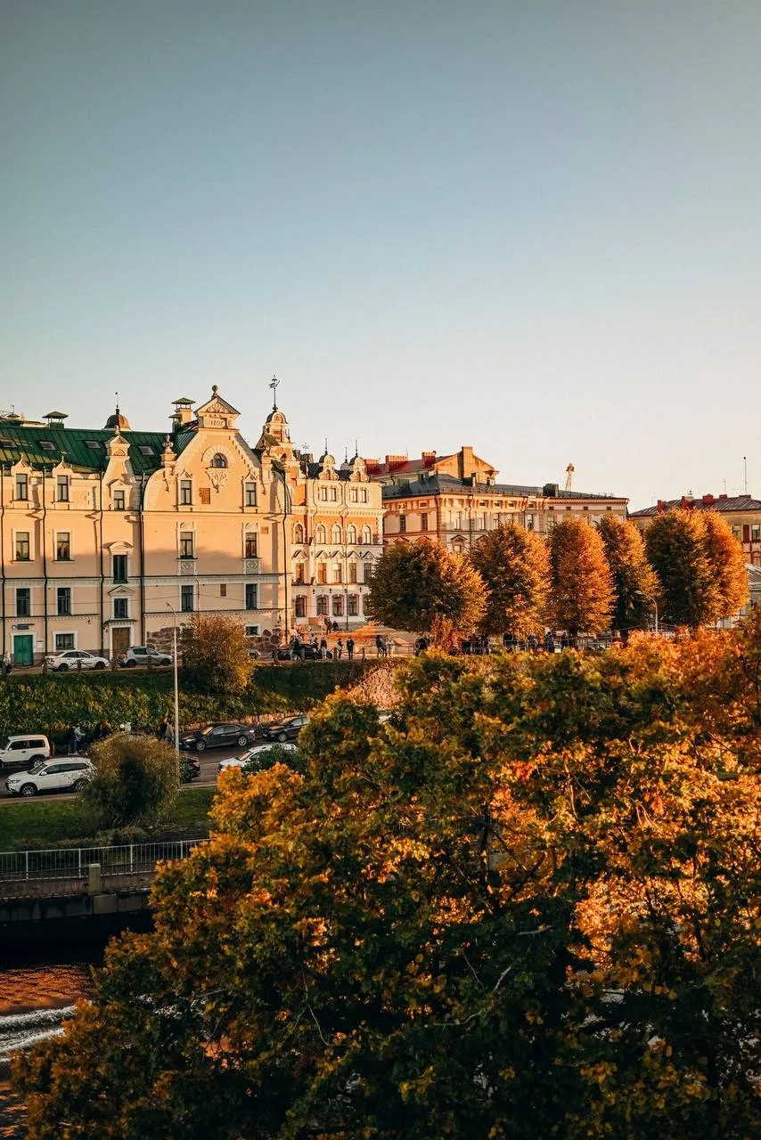 🏰 Едем в Выборг этой осенью: три новых необычных места и бесплатный день в Монрепо