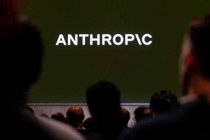 Anthropic остановила работу мощных ИИ-моделей из-за опасений США

Компания Anthropic приостановила р