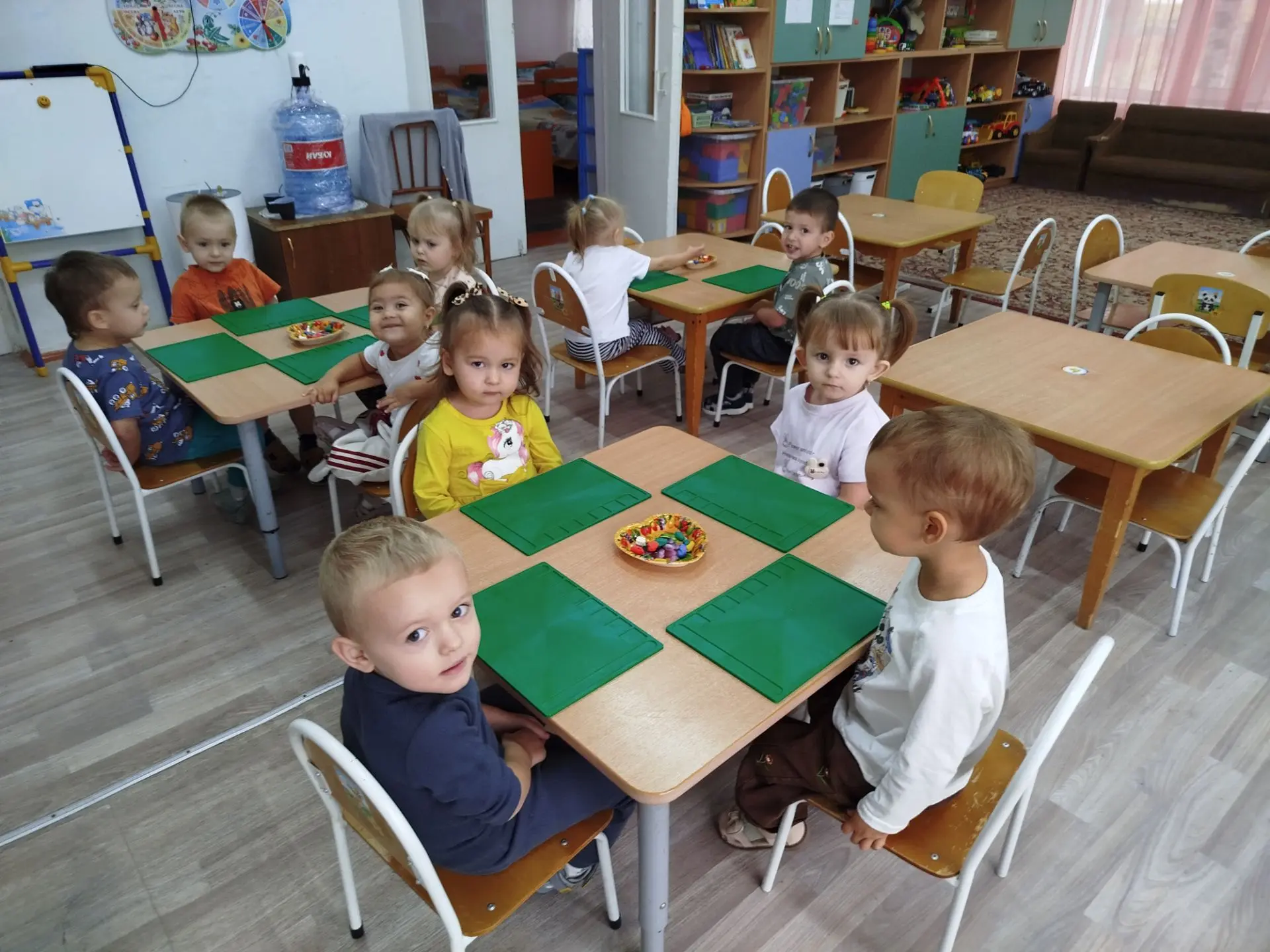 В  нашей группе раннего возраста "Бусинки" каждый день — это время для творчества и важ...