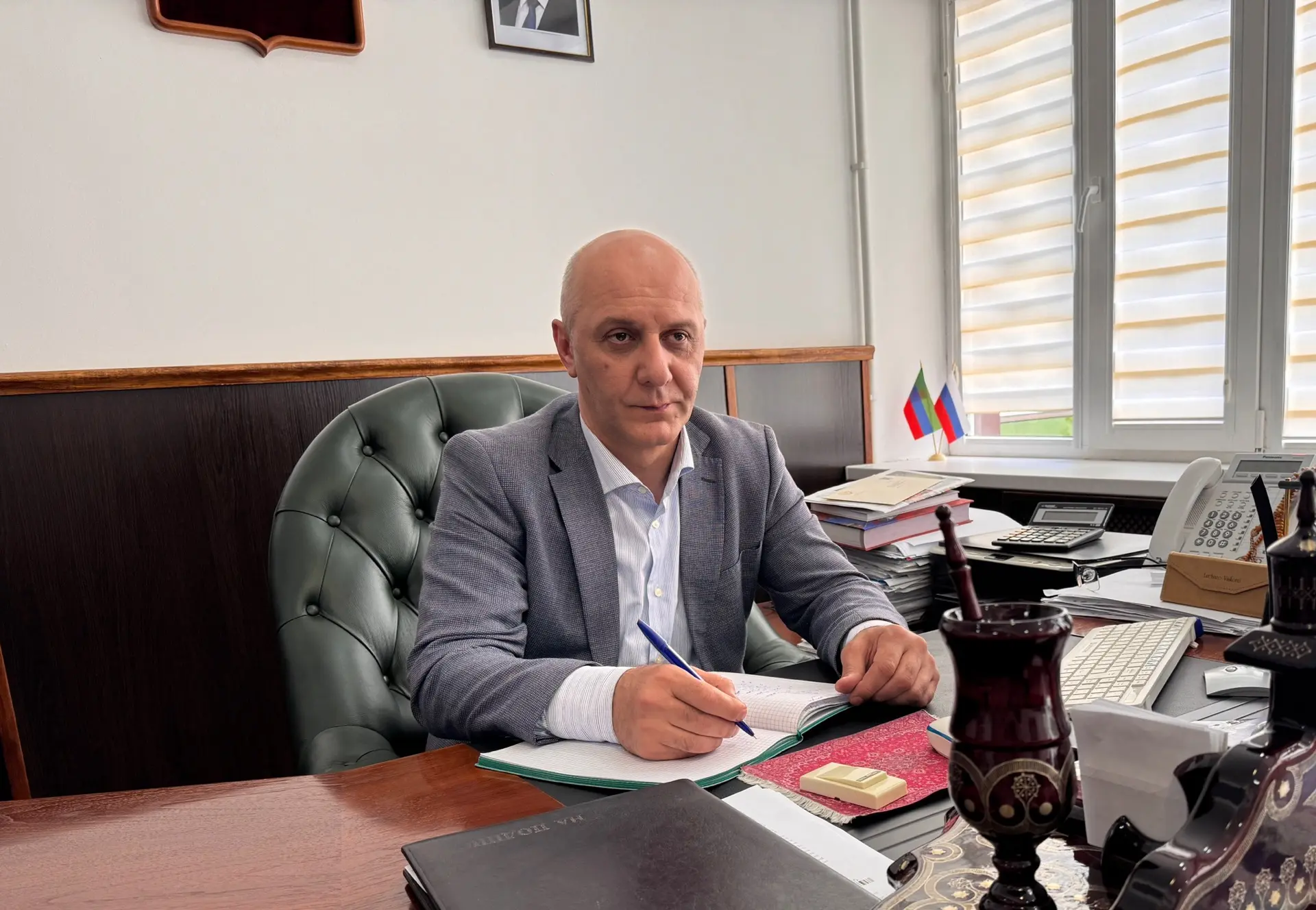 От летних пастбищ до праздничных мероприятий: в администрации района обсудили ключевые вопросы недел