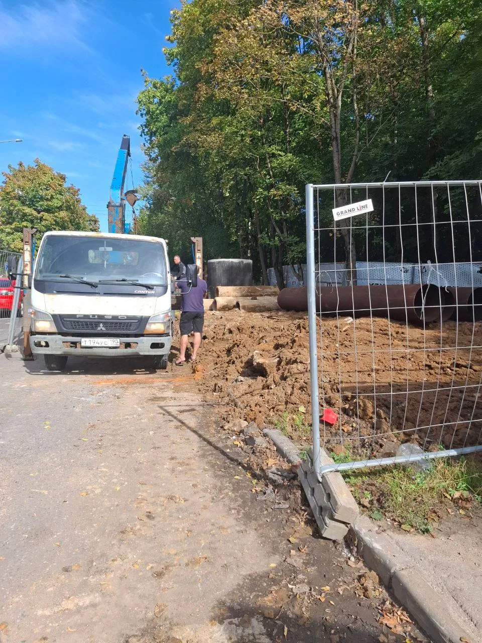 Работы на Центральной потихоньку продвигаются.