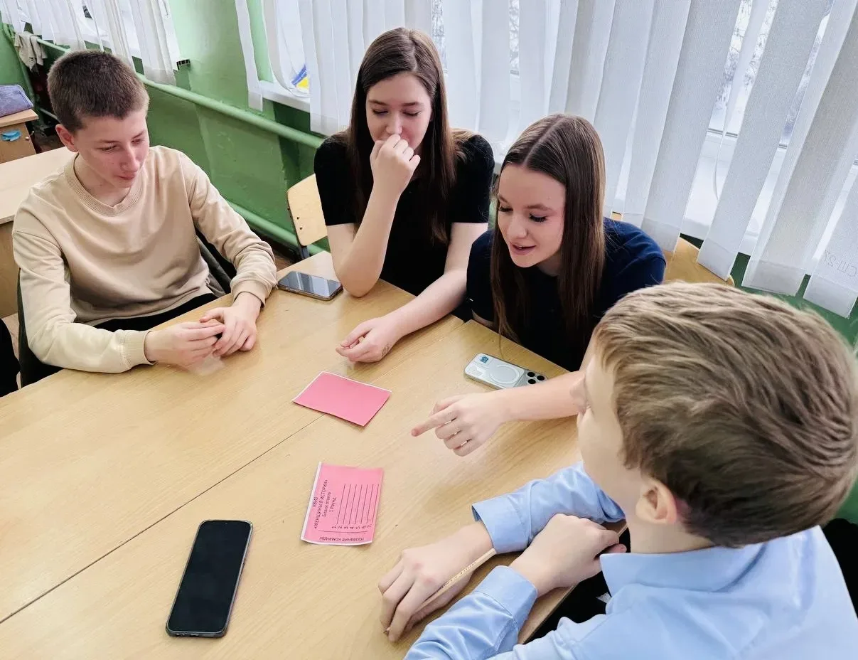 👩‍🏭В преддверии Международного женского дня заместитель директора Бараева Надежда Геннадьевна совмес