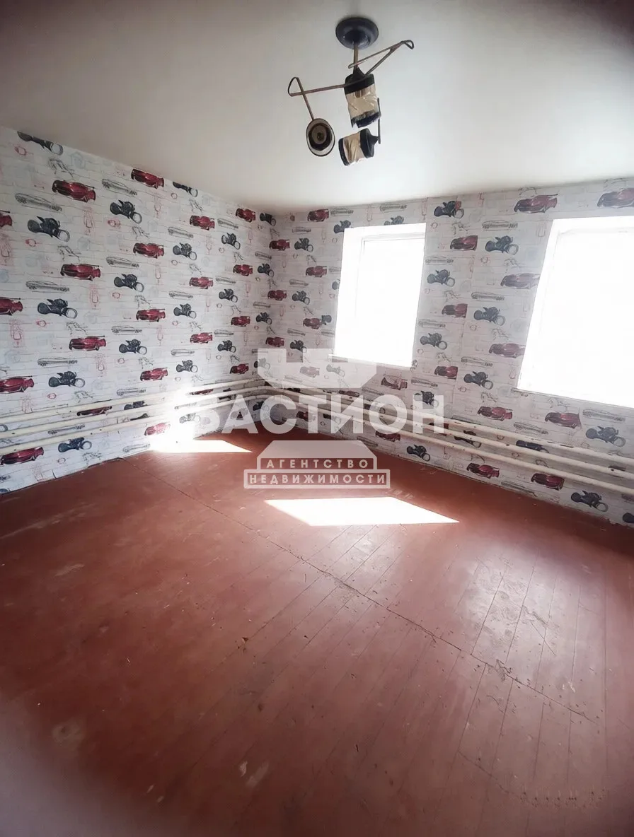 +7 959 59 81000
ID: 2198185
Цена: 3 300 000
Срочно продам дом в г. Луганске, Артемовский р-н, (Р-н к