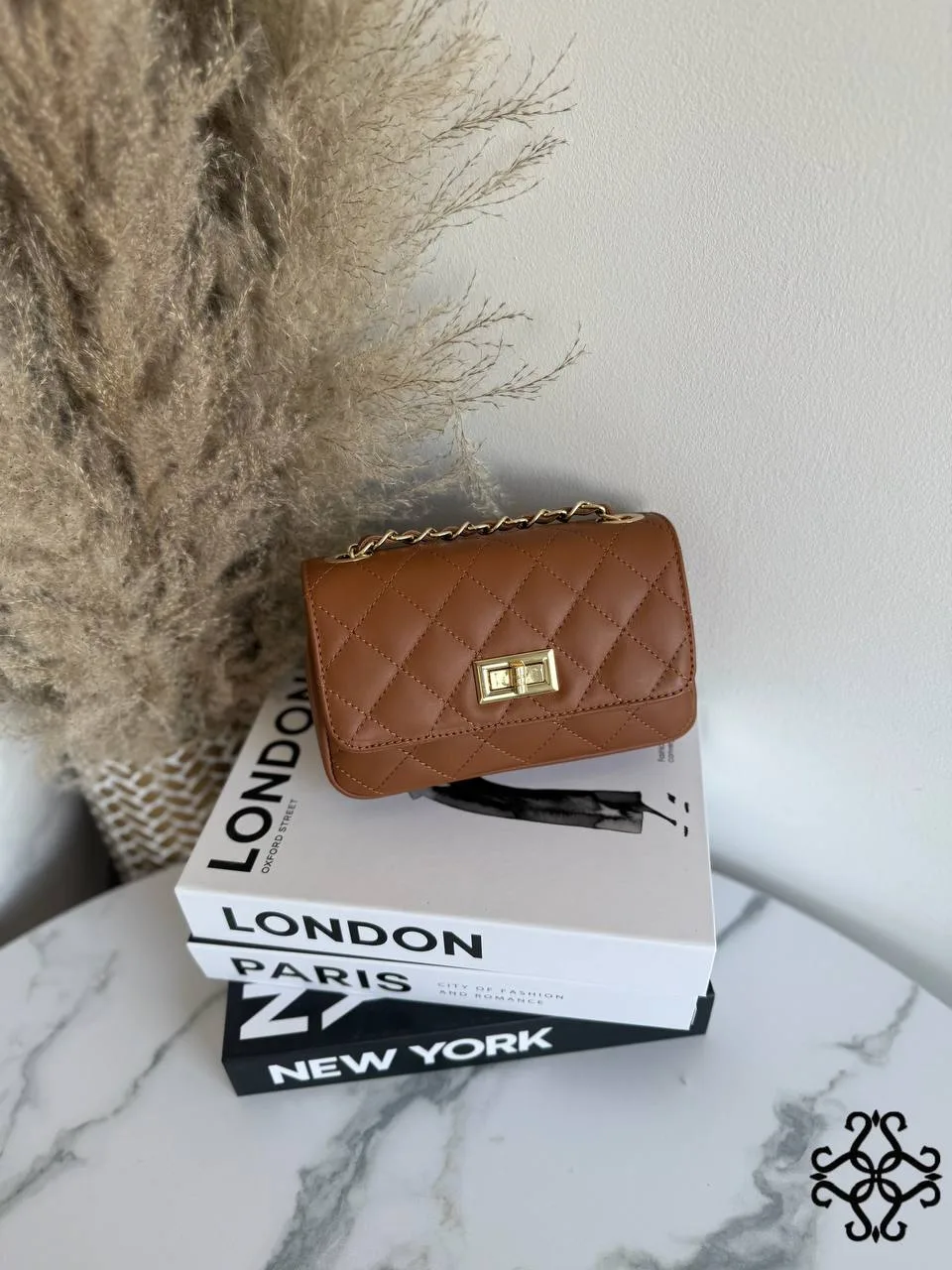 Фото