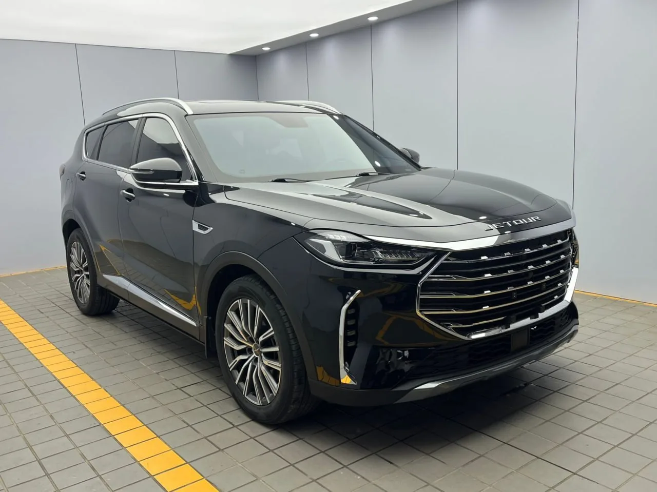 🔥 Jetour X70 PLUS 2023 года, 1.5T DCT, комплектация Ziqiang PRO (自强PRO), 5 мест 🇨🇳