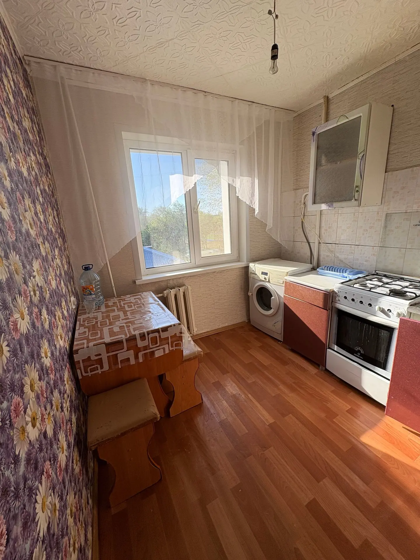 Продается 2 х комнатная кв-ра , Южная 25,3 этаж