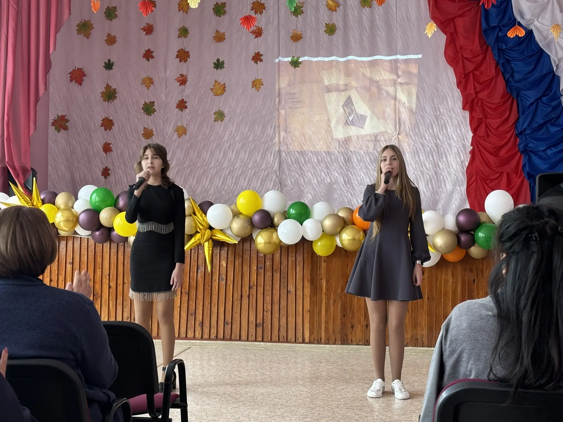 5 октября творческие коллективы и солисты Дома культуры «Пробуждение» под руководством ...