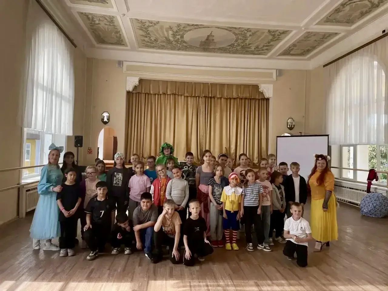 В Центре культуры, досуга и кино состоялось праздничное мероприятие, посвященное Дню за...