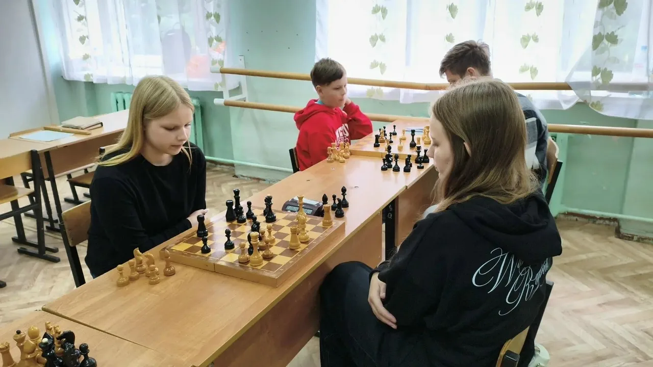 Шахматные соревнования в Доме детского творчества! ♟️