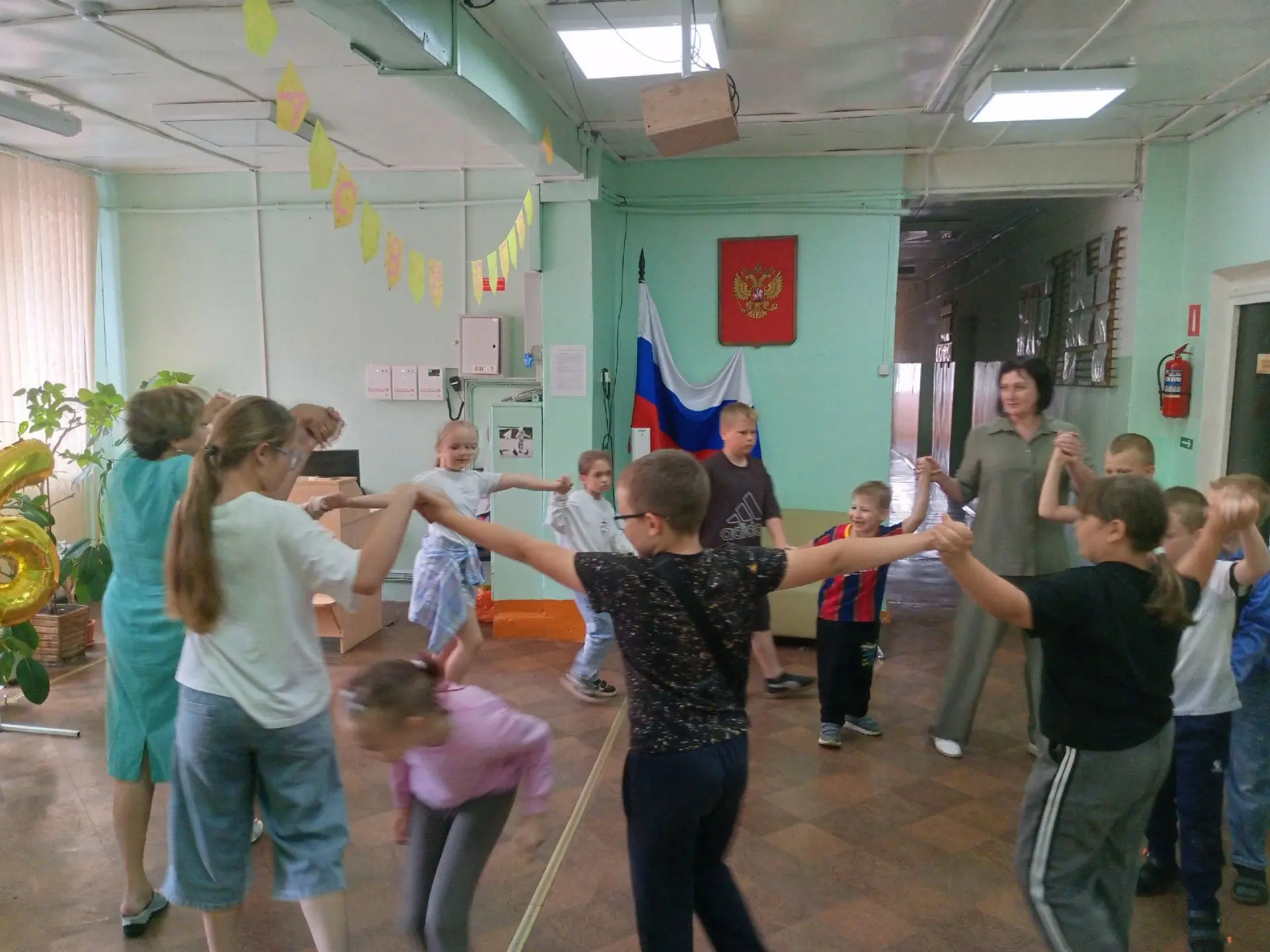 В нашем лагере день прошел под девизом «Безопасность + Труд + Игра»!

✅ Провели важную беседу в рамк