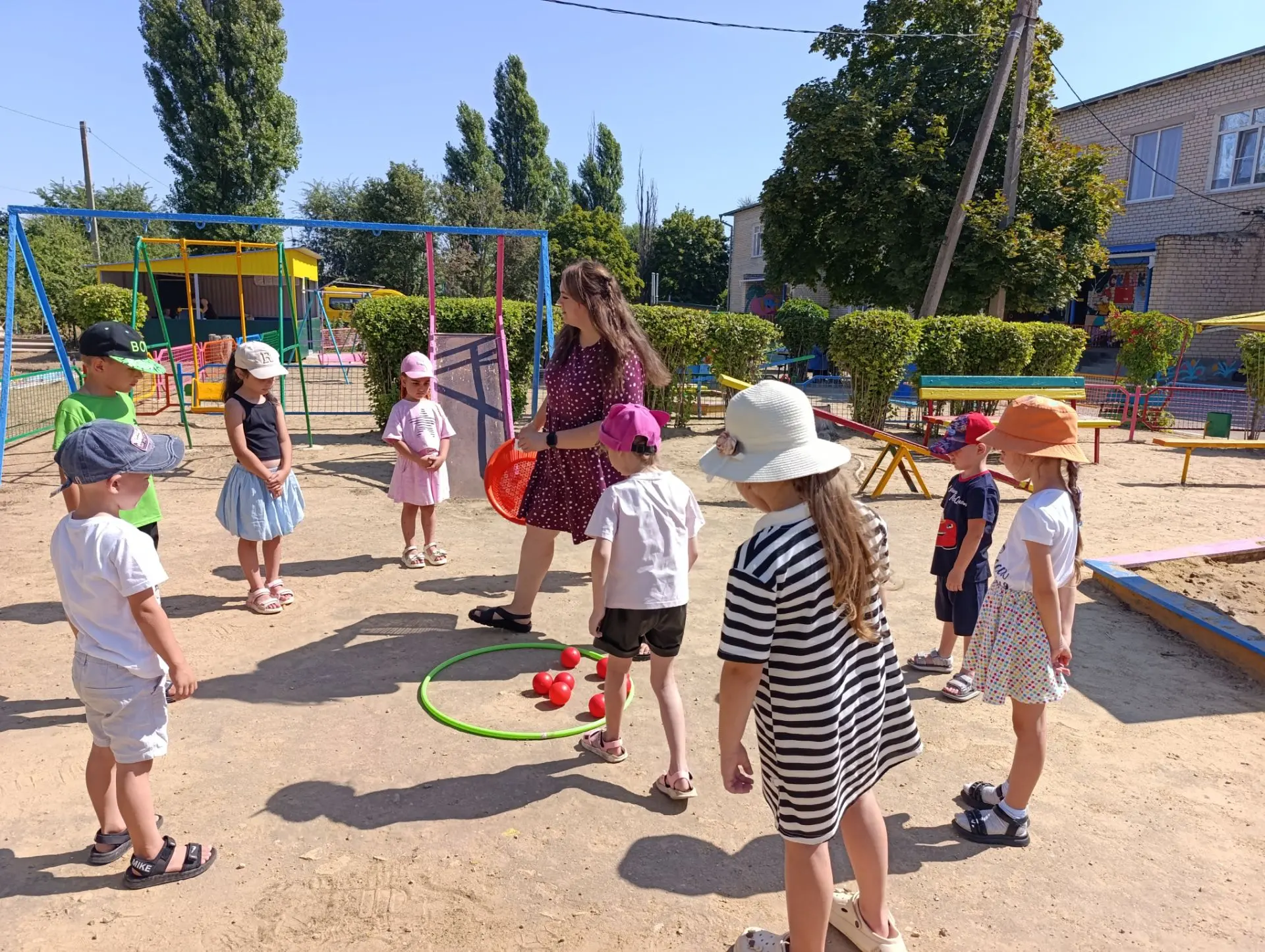 В группе "Солнышко" 🌞 прошел  чудесный тематический день, посвящённый Яблочному Спасу! 🍏