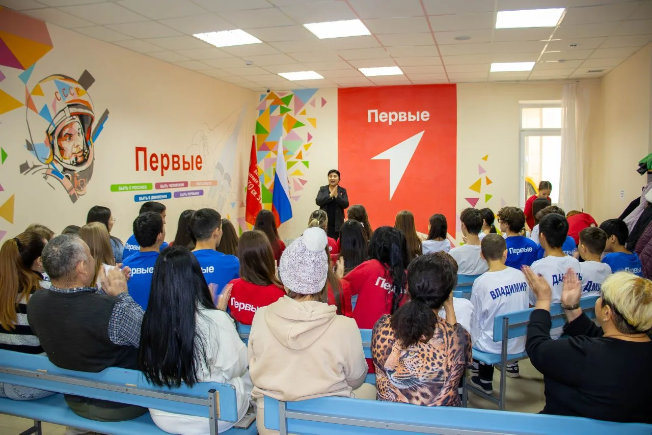От души и для души: как мы устроили волшебный квартирник для волонтёров  В конце года так хочется те