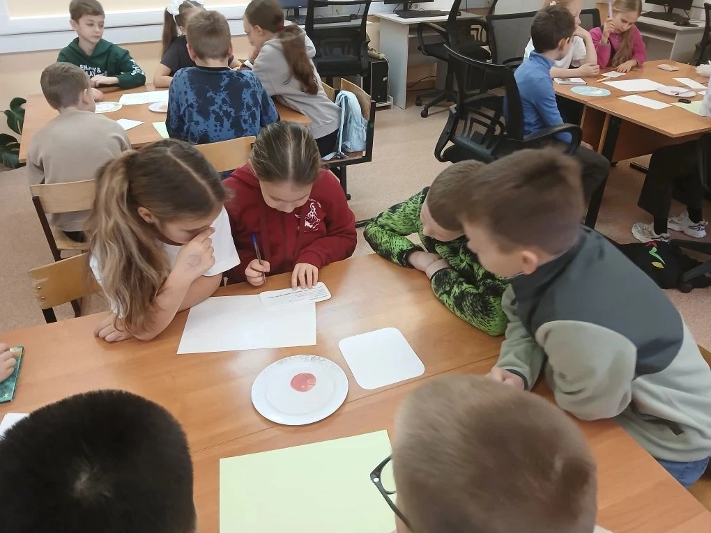 🧡 В рамках месячника ЗОЖ для учеников третьих классов гимназии прошла увлекательная игра под девизом