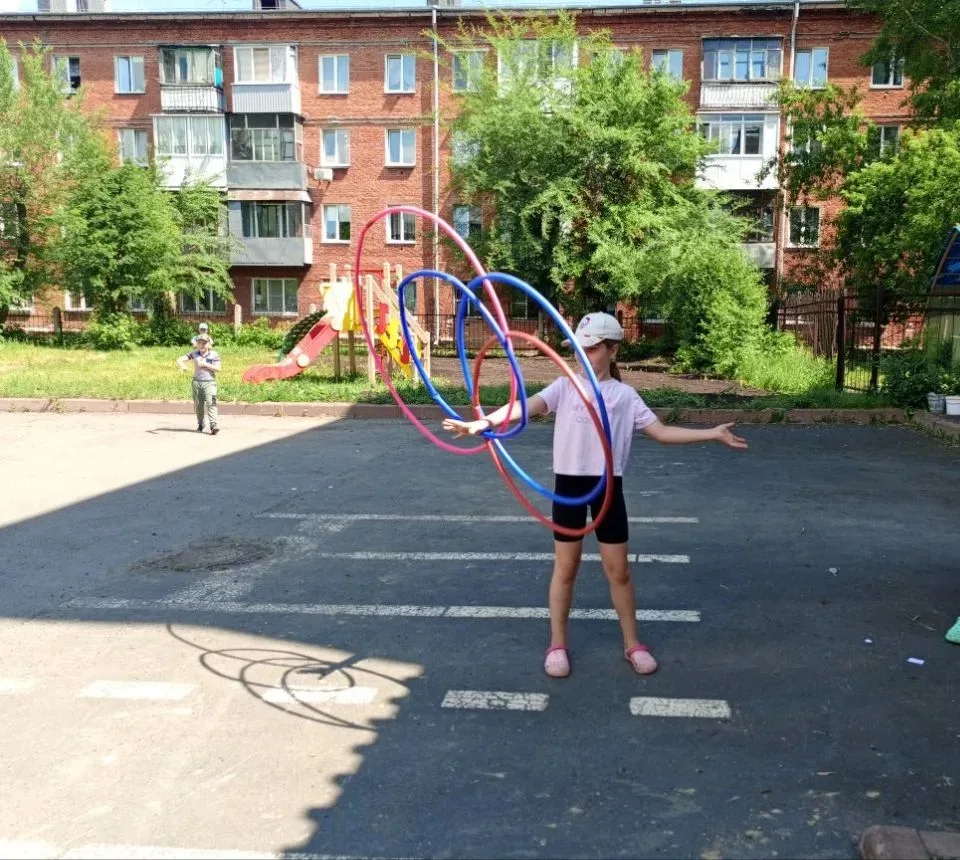 СПОРТИВНАЯ ПЛОЩАДКА | ШКОЛА 90

🙌На спортивной площадке МБОУ «СОШ 90» — жарко этим летом! 

Дети иг