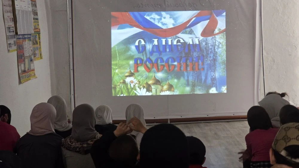 Июньский день в летнем оздоровительном лагере «Магар» при Магарской СОШ был наполнен ос...