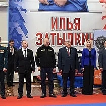 29 апреля в ДЕ "Воейков" ученики школы, занимающиеся в секции борьбы спортивного клуба "Журавлик" пр