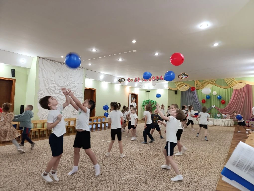 https://vk.ru/wall-203803740_1205
🎉 В нашем детском саду в подготовительной группе № 12 прошёл неза