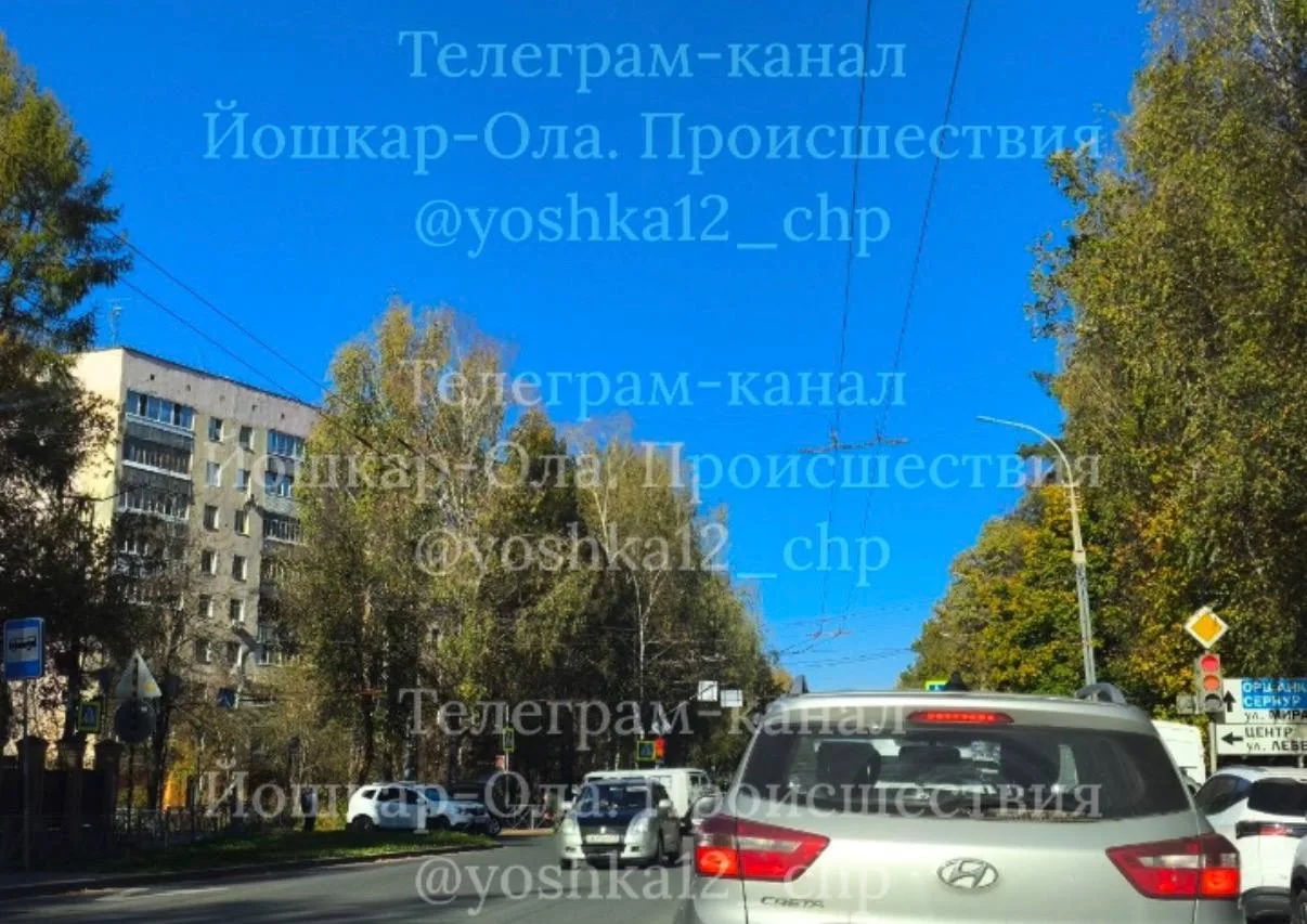На перекрестке Мира и Лебедева сегодня произошло ДТП.