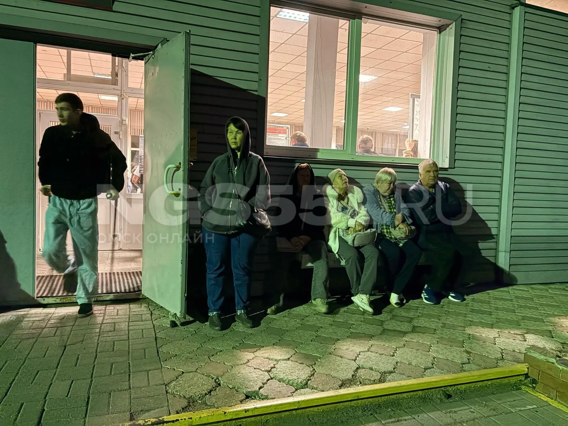 ⚡️В ночь на 29 сентября на станции Петухово в Курганской области эвакуировали пассажиро...