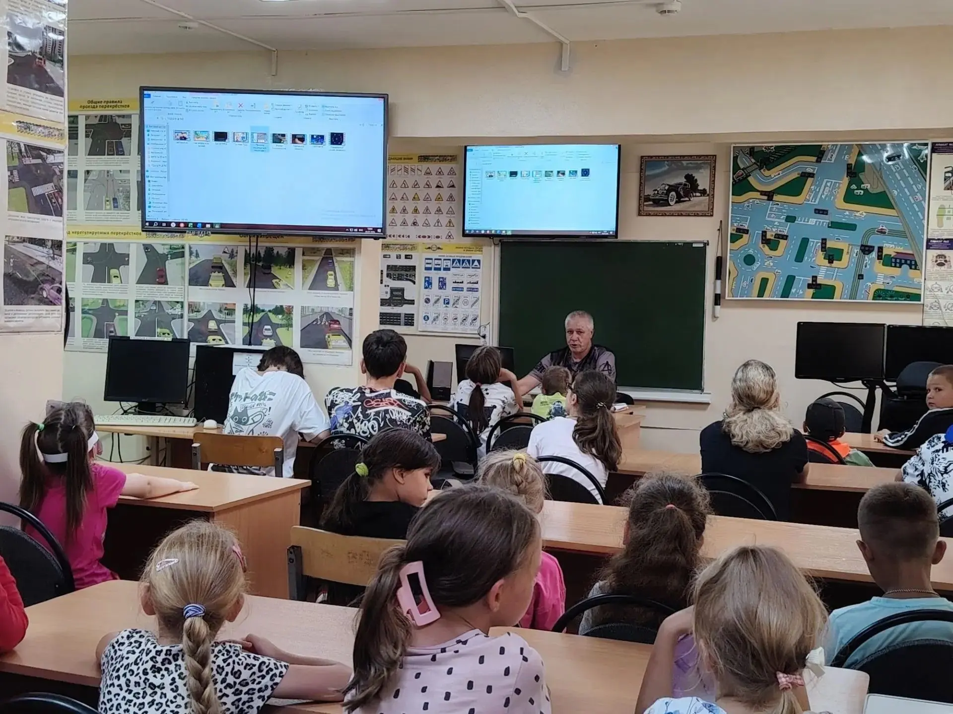 Безопасность на дороге - это важно! 
⁣
Сегодня ребята из нашего пришкольного лагеря «Солнышко» посет