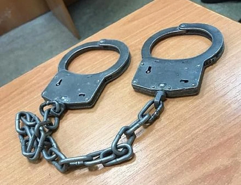 🔴 Саратовские полицейские задержали курьера мошенников из Самарской области
