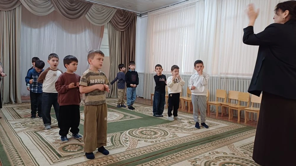 Самый яркий, долгожданный и незабываемый праздник для детей - это "выпускной бал". Этот...