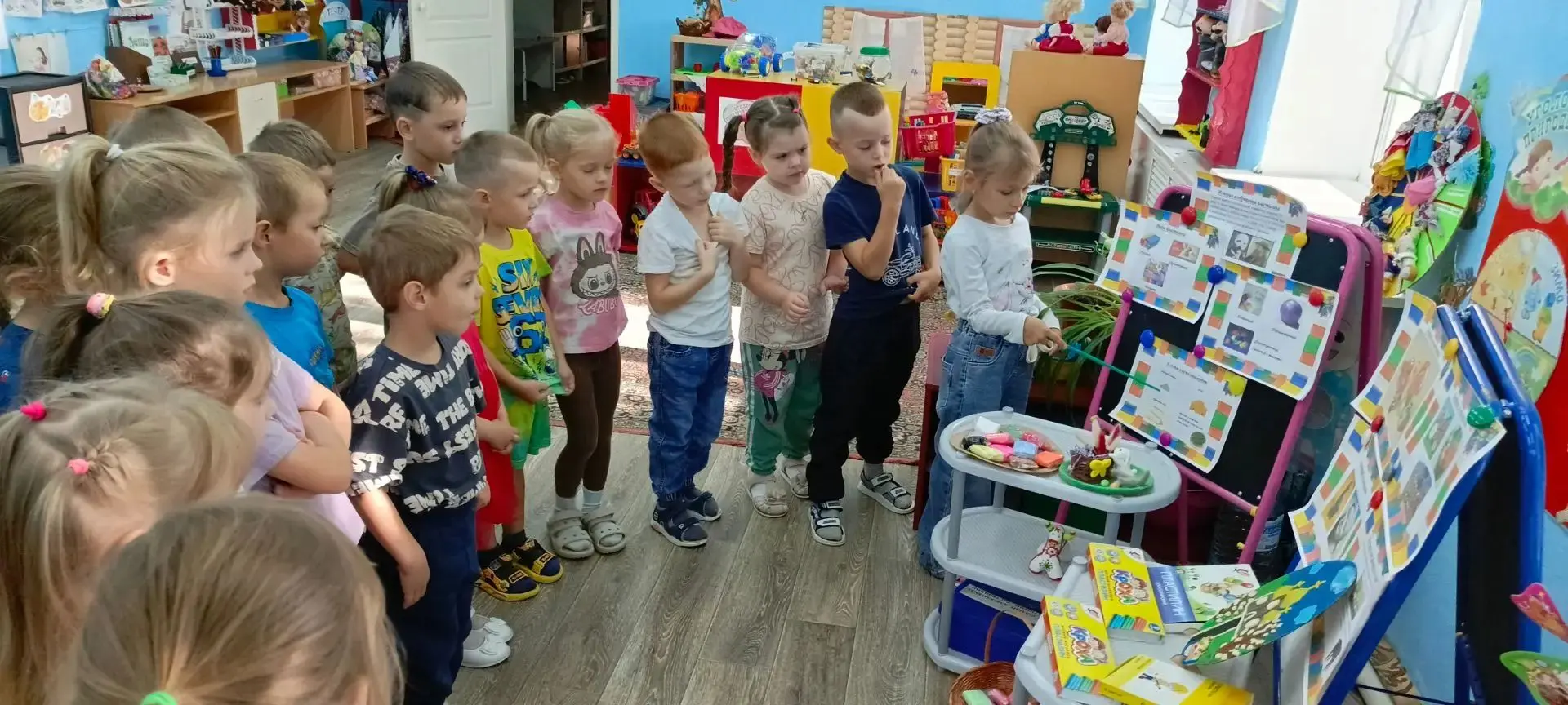 Трудно мнётся, трудно гнётся,
