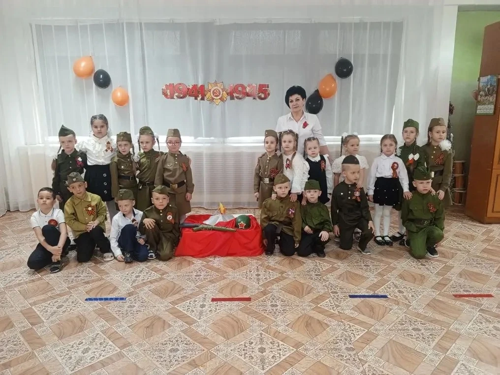 🌷В старшей группе прошёл праздник, посвящённый Дню Победы🌷 🌷Целью мероприятия было формирование у де