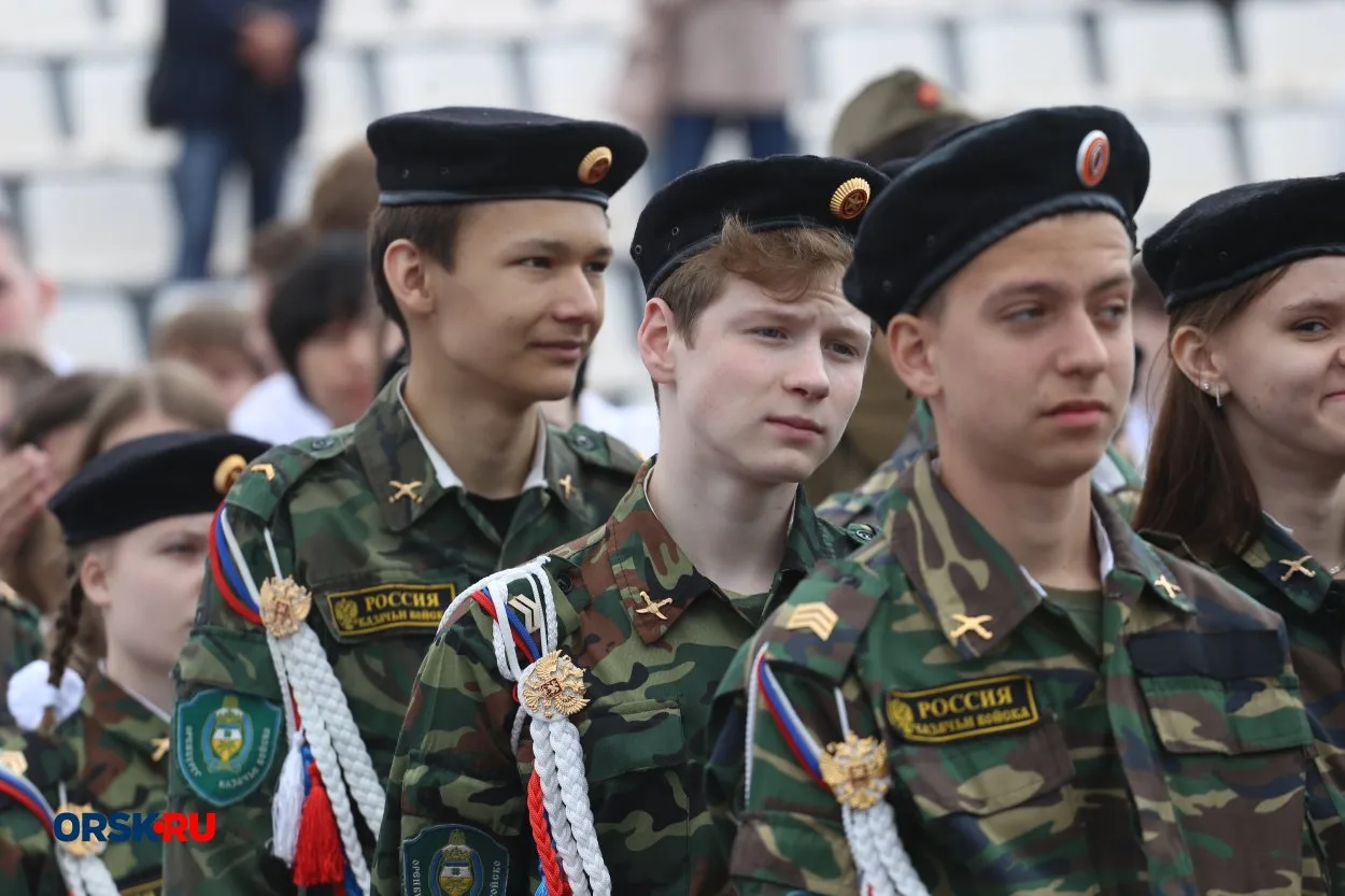 ⭐️В Орске состоялся традиционный «Вальс Победы». В этом году акция объединила более полутора тысяч у