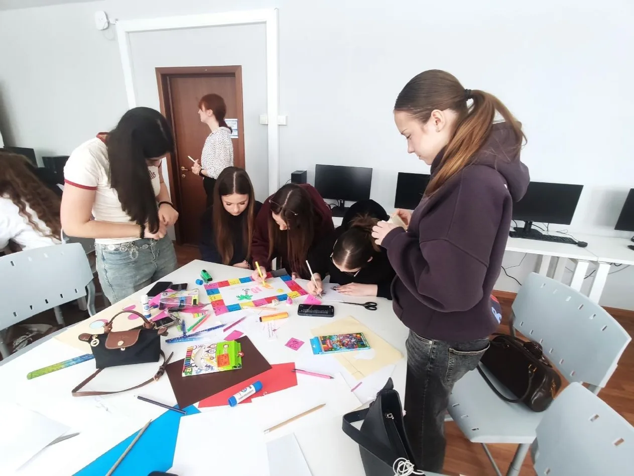 👩‍🏫Ученики 9 классов посетили профпробы в Московском городском педагогическом университете  👨‍🎓Наши 
