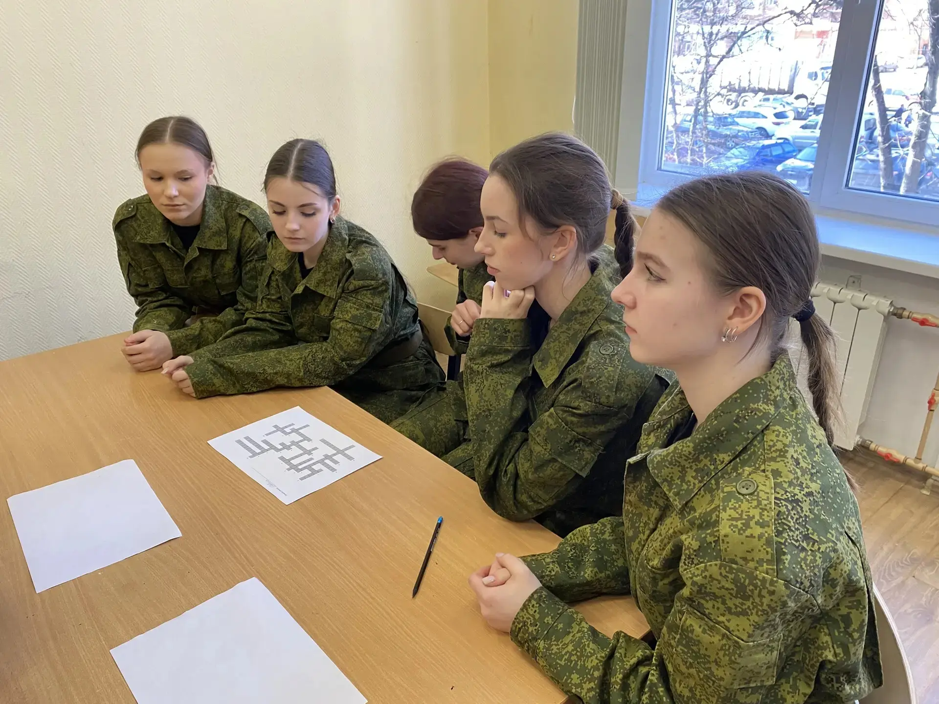 Долгие и упорные тренировки… бессонные ночи… подготовка к соревнованиям И вот.. команда гимназии «Де