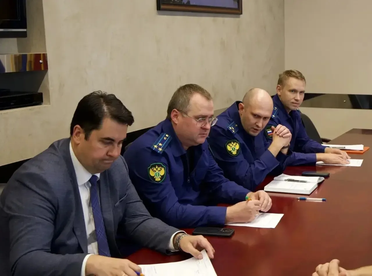 Кимрским межрайонным прокурором Андреем Воробьевым, Тверским транспортным межрайонным п...
