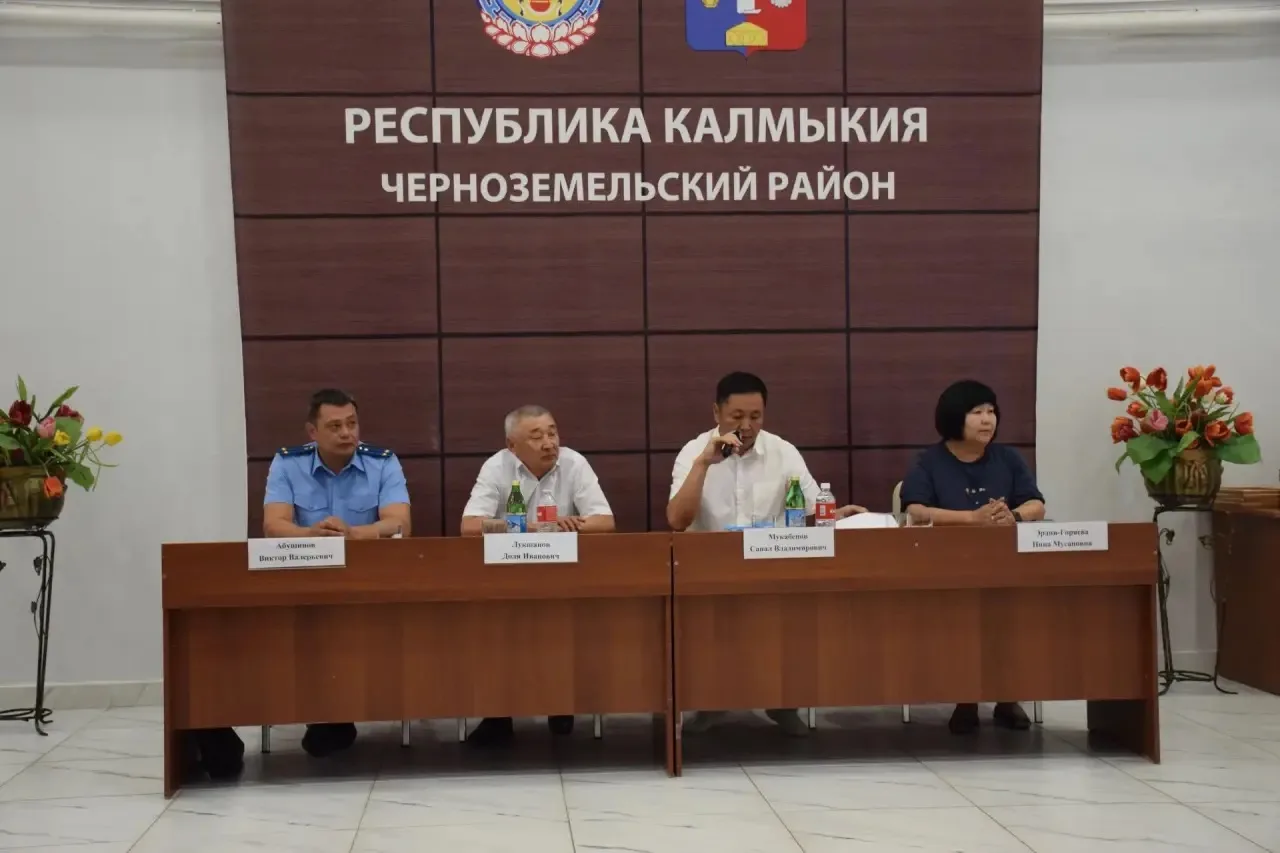 В посёлке Комсомольский в малом зале районного дома культуры состоялся студенческий фес...