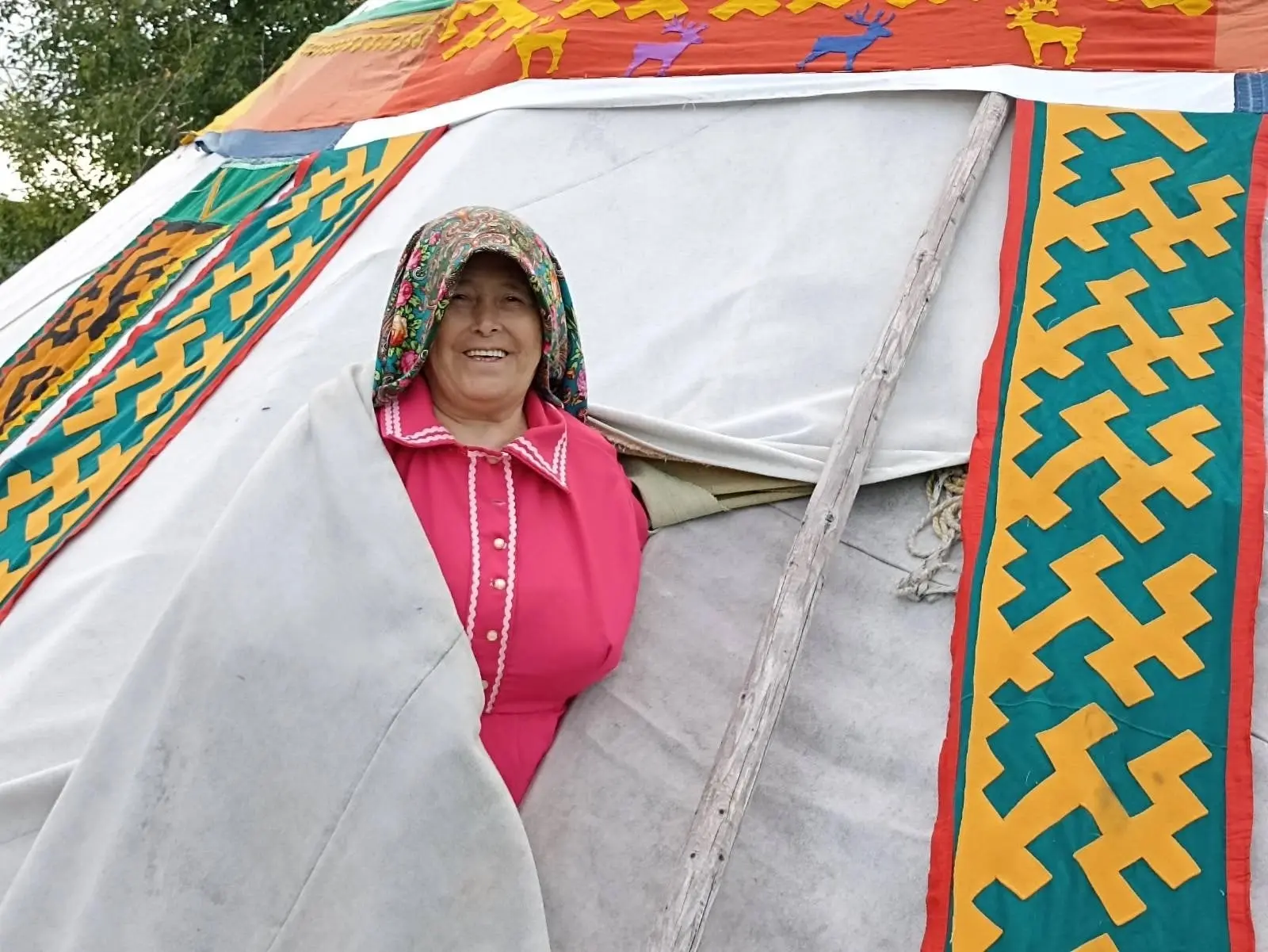🏕️Колыбель из лебяжьего пуха

В переводе с хантыйского языка название старинного села Питляр на жив