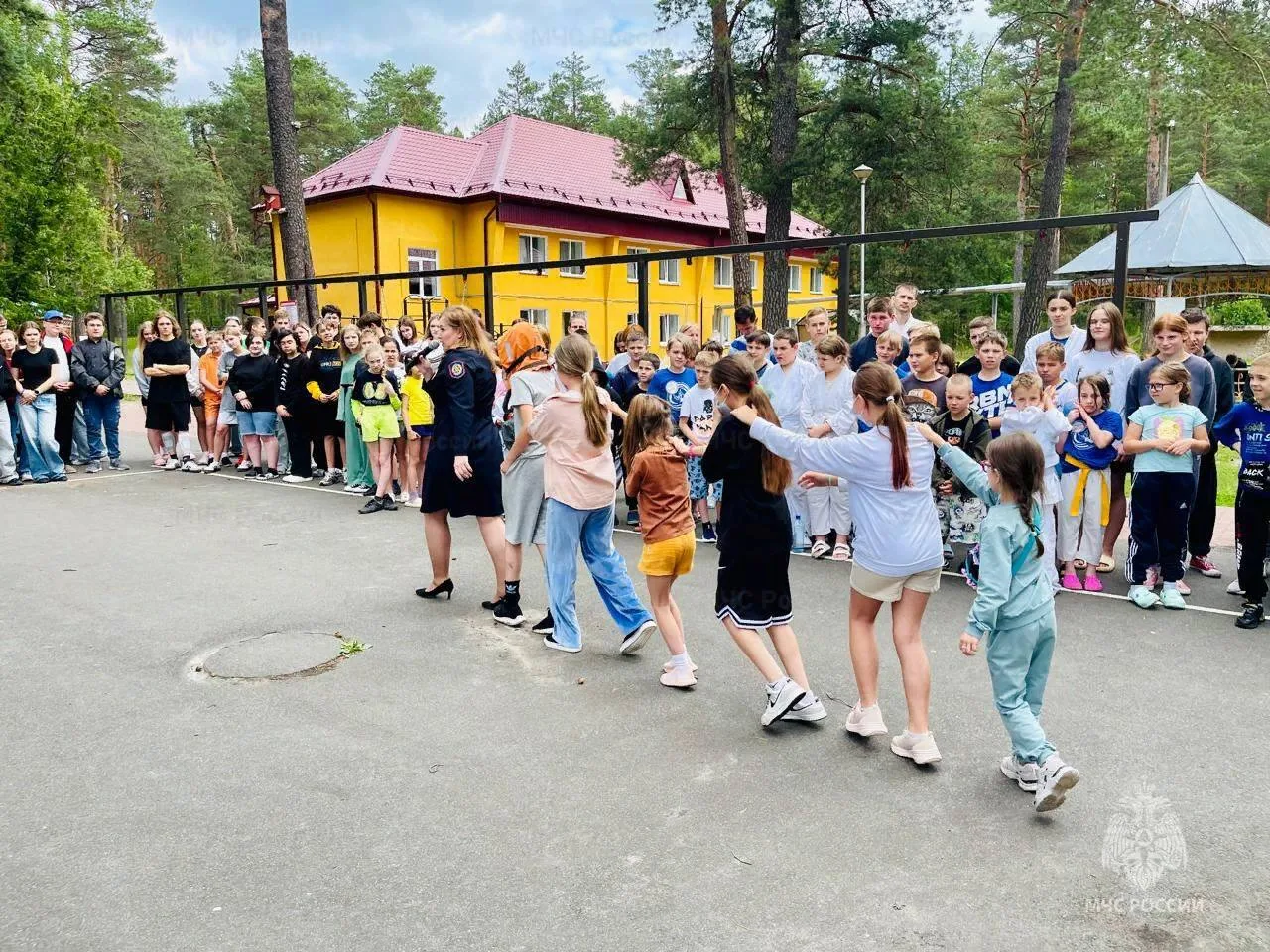 🔔Безопасное лето начинается с тренировки: итоги межведомственного мероприятия в Клинцах

🔸На базе 