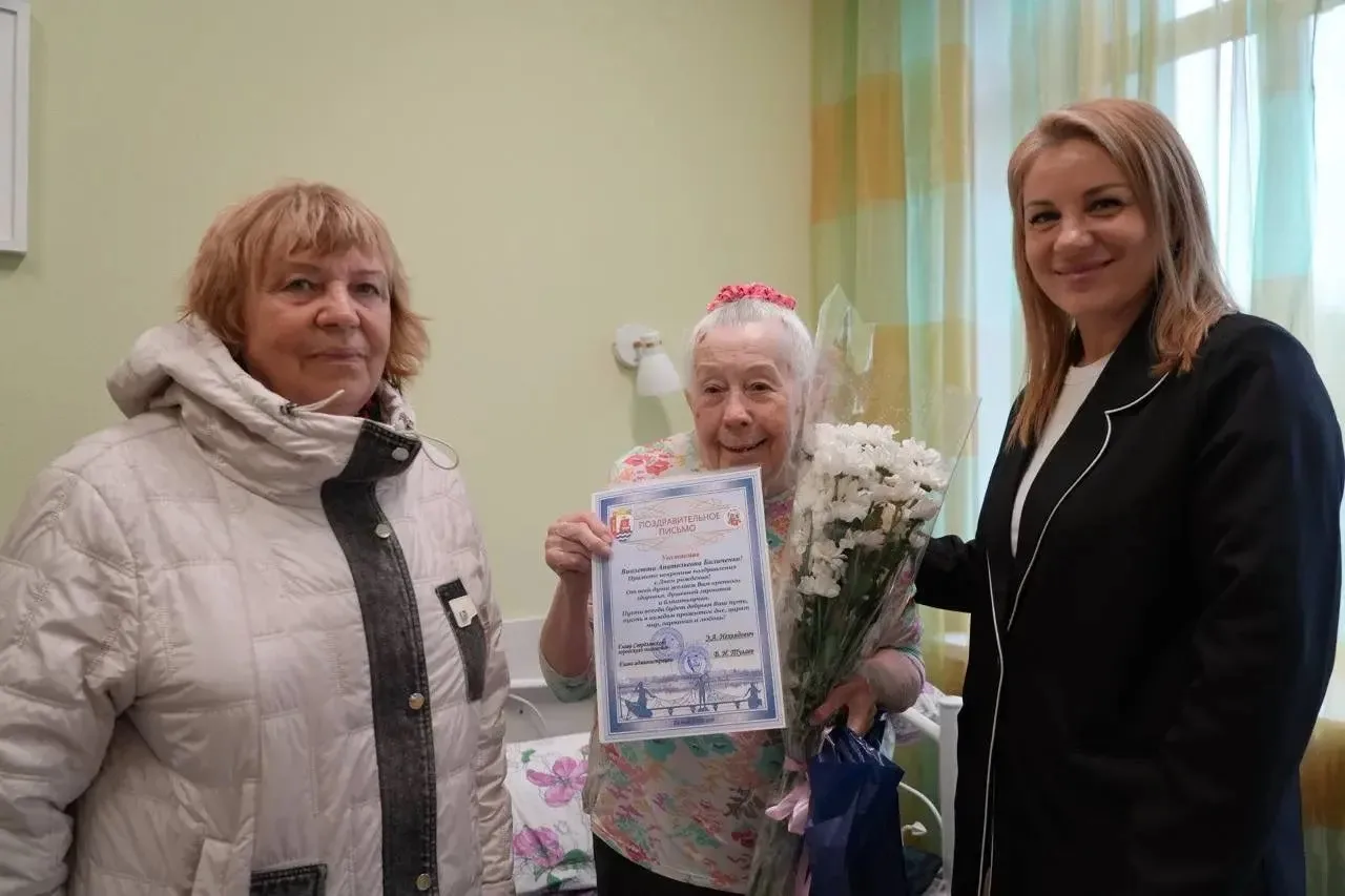 Сегодня во «Всеволожском ДИ» поздравляли наших дорогих юбиляров - Борисенко Татьяну Ник...