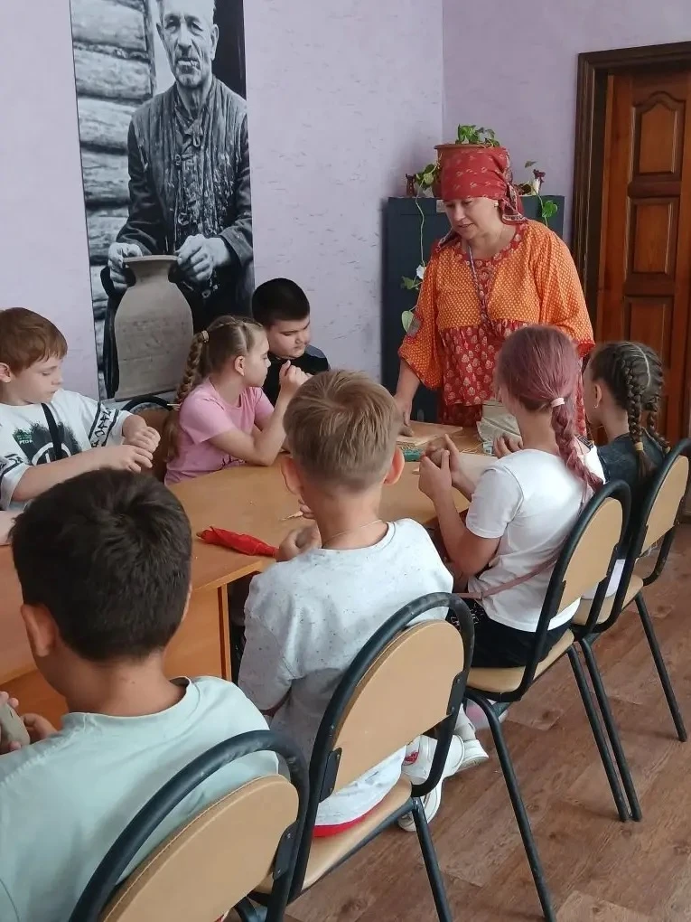 🌟 Среда в пришкольном лагере "Солнечный": знания, творчество и развитие!

Сегодня наши отряды были 